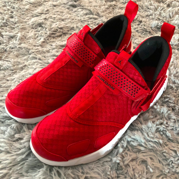 nike ultra xt gym red